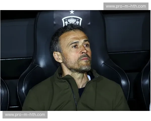 恩里克传控体系面临考验，巴黎伤病潮催生战术变阵